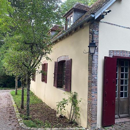 Le Charme Villa Mezilles Luaran gambar