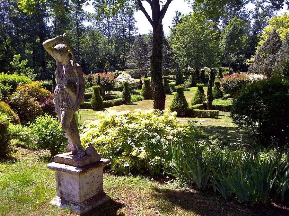 Le Charme Villa Mezilles Luaran gambar