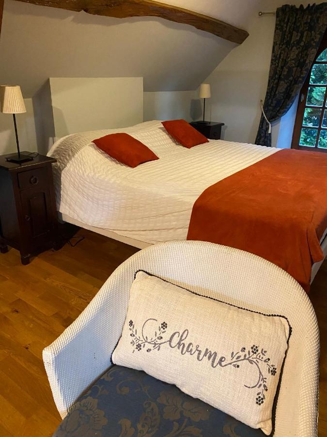 Le Charme Villa Mezilles Luaran gambar
